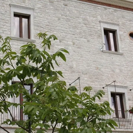 Palazzo 1892 * Castelvetere in Val Fortore